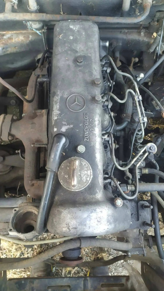 Motor Mercedes-Benz W111 W110 921918 2.2 Diesel Engine Unkomplett