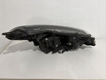 Laden Sie das Bild in den Galerie-Viewer, Frontscheinwerfer Toyota Yaris 0D-199 LED Links Scheinwerfer Headlight SCH9521914807is