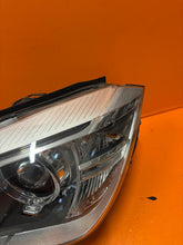 Laden Sie das Bild in den Galerie-Viewer, Frontscheinwerfer BMW X1 E84 729026707 Xenon Links Scheinwerfer Headlight SCH9835650327po