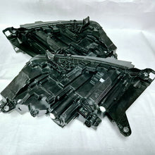 Load image into Gallery viewer, Frontscheinwerfer Skoda 5LB941015B 5LB941016B Full LED Rechts oder Links