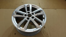 Load image into Gallery viewer, 1x Alufelge 17 Zoll 6.5&quot; 5x112 43ET Glanz Silber 8Y0601025L Audi A3 Rim Wheel