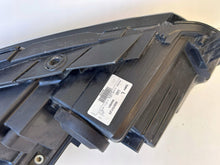 Load image into Gallery viewer, Frontscheinwerfer VW Passat B7 90010125 Links Scheinwerfer Headlight SCH1211300788pb