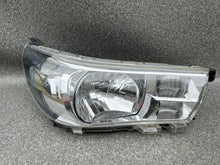Laden Sie das Bild in den Galerie-Viewer, Frontscheinwerfer Toyota VIII Rechts Scheinwerfer Headlight SCH3465120257bf