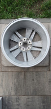 Laden Sie das Bild in den Galerie-Viewer, 1x Alufelge 17 Zoll 6.5" 5x112 41ET 3V0601025 Skoda Superb III Octavia Rim Wheel FEL1265180486qv