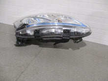Laden Sie das Bild in den Galerie-Viewer, Frontscheinwerfer Nissan 260104FA1A Rechts Scheinwerfer Headlight SCH7855502593li