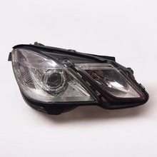 Laden Sie das Bild in den Galerie-Viewer, Frontscheinwerfer Mercedes-Benz W212 1EL010800-02 Rechts Scheinwerfer Headlight