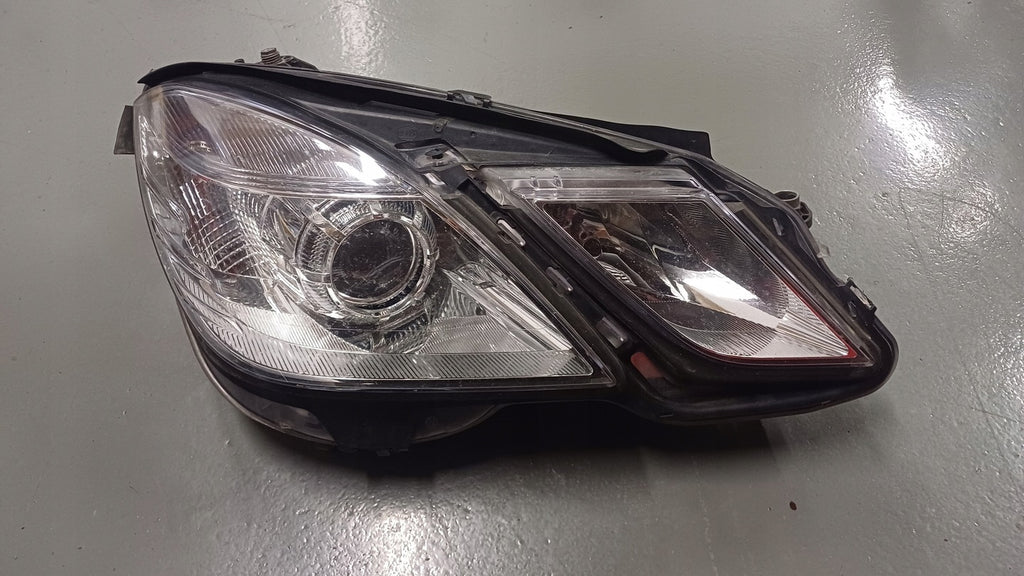 Frontscheinwerfer Mercedes-Benz W212 1EL010800-02 Rechts Scheinwerfer Headlight