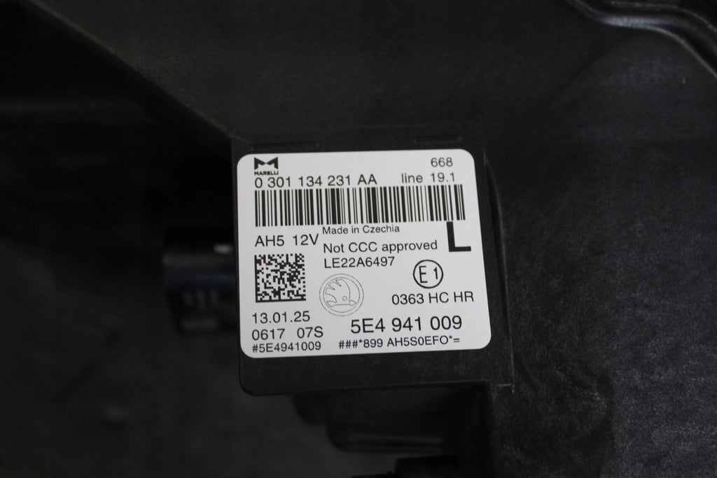 Frontscheinwerfer Skoda Octavia IV Links Scheinwerfer Headlight SCH3795209105jg