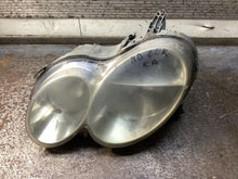 Laden Sie das Bild in den Galerie-Viewer, Frontscheinwerfer Mercedes-Benz Clk C209 A209 Links Scheinwerfer Headlight SCH9061026879xb