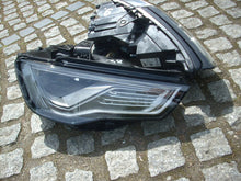 Load image into Gallery viewer, Frontscheinwerfer Audi A3 8V0941033AF Ein Stück (Rechts oder Links) Headlight