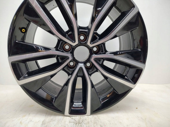 1x Alufelge 18 Zoll 5x114.3 55ET 3M018075A Honda Hr-V Rim Wheel FEL7629966081gn
