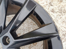 Laden Sie das Bild in den Galerie-Viewer, 1x Alufelge 17 Zoll 7.0&quot; 5x100 46ET Glanz Schwarz 5JJ601025 Skoda Fabia Rapid