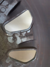 Laden Sie das Bild in den Galerie-Viewer, 1x Alufelge 17 Zoll 8.0" 5x112 A2224010802 Mercedes-Benz W222 Rim Wheel FEL9182928028yu