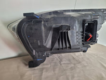 Laden Sie das Bild in den Galerie-Viewer, Frontscheinwerfer Renault Captur I 260107244R Rechts Scheinwerfer Headlight SCH2894345581ct