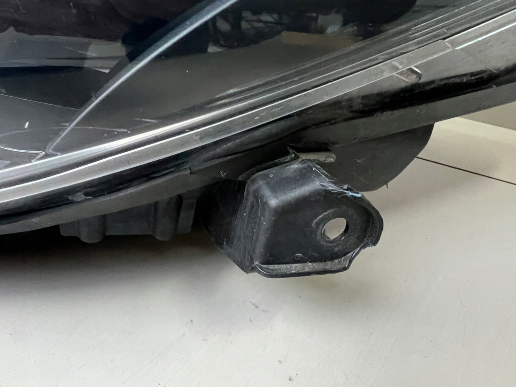 Frontscheinwerfer Toyota Yaris Links Scheinwerfer Headlight