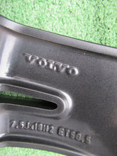 Laden Sie das Bild in den Galerie-Viewer, 1x Alufelge 18 Zoll 7.5&quot; 5x108 50,5ET Glanz Schwarz 31445812 Volvo Xc60 Xc40