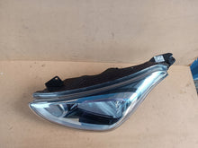 Load image into Gallery viewer, Frontscheinwerfer Hyundai I10 92101B9300 LED Links Scheinwerfer Headlight