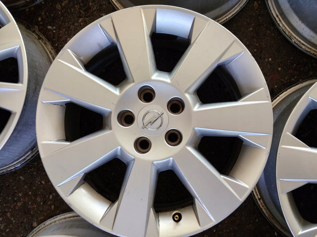 4x Alufelge 17 Zoll 7.0" 5x110 41ET Glanz Silber 24431911 Opel Rim Wheel FEL8597178812ni