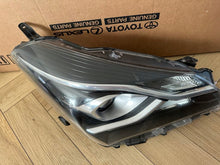 Laden Sie das Bild in den Galerie-Viewer, Frontscheinwerfer Toyota Corolla Full LED Rechts Scheinwerfer Headlight SCH8201224384fw