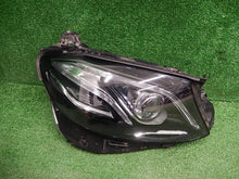 Laden Sie das Bild in den Galerie-Viewer, Frontscheinwerfer Mercedes-Benz W213 A2139067606 LED Rechts Headlight SCH1069101203me