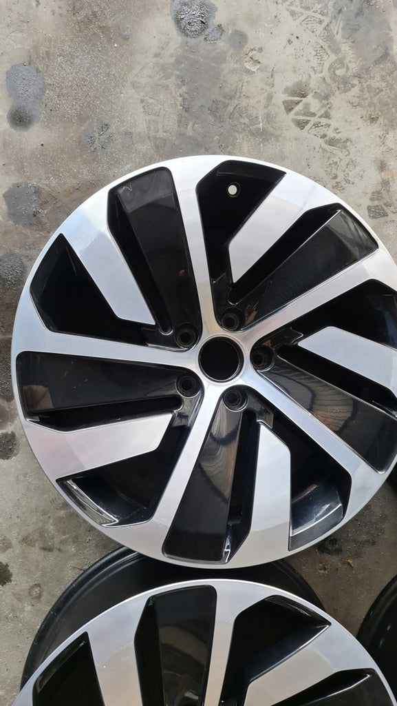 4x Alufelge 19 Zoll 8.0" 5x112 40ET Glanz Schwarz 3G8601025P VW Arteon Rim Wheel FEL4218841097go
