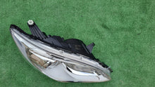 Laden Sie das Bild in den Galerie-Viewer, Frontscheinwerfer Lancia Flavia Rechts Scheinwerfer Headlight SCH4681307684qi