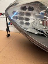 Load image into Gallery viewer, Frontscheinwerfer BMW F10 7203246 Bi-Xenon Rechts Scheinwerfer Headlight SCH8851825286gs