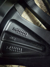 Laden Sie das Bild in den Galerie-Viewer, 1x Alufelge 17 Zoll 7.5" 5x112 41ET 3J0601025C VW Passat Rim Wheel FEL7235652299mm