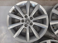 Laden Sie das Bild in den Galerie-Viewer, 4x Alufelge 16 Zoll 6.0" 5x100 45ET 2G0071496 VW Polo Rim Wheel FEL1717969854sd