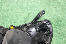 Load image into Gallery viewer, Frontscheinwerfer Opel Zafira B 24451045RH Xenon Rechts Scheinwerfer Headlight SCH4952726319pb