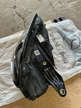 Laden Sie das Bild in den Galerie-Viewer, Frontscheinwerfer Mercedes-Benz Gle 1679064308 LED Links Scheinwerfer Headlight SCH4416427526cp