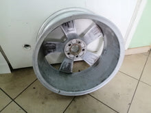 Load image into Gallery viewer, 1x Alufelge 17 Zoll 7.0" 5x100 46ET 5JA601025C Skoda Fabia Rim Wheel FEL8453490139zc