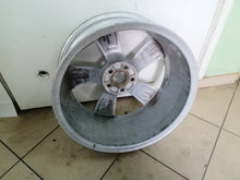 Load image into Gallery viewer, 1x Alufelge 17 Zoll 7.0&quot; 5x100 46ET 5JA601025C Skoda Fabia Rim Wheel