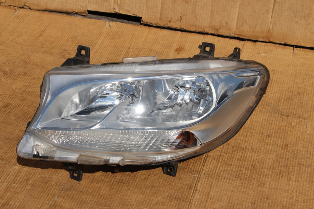 Frontscheinwerfer Mercedes-Benz Sprinter A9109060000 Links Headlight SCH4595156745tj