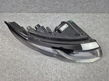 Laden Sie das Bild in den Galerie-Viewer, Frontscheinwerfer Land Rover Range Evoque GJ3M-13W029-BA Xenon Rechts Headlight SCH9647552826je
