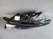 Load image into Gallery viewer, Frontscheinwerfer Skoda Fabia III 3B0941016AN LED Ein Stück (Rechts oder Links)