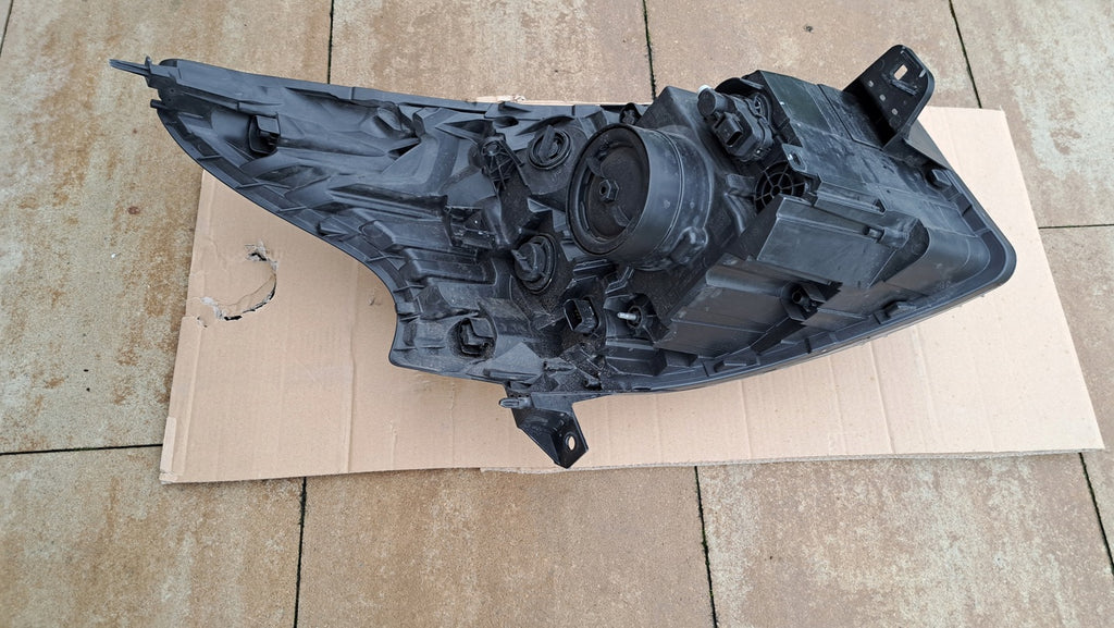 Frontscheinwerfer Renault Trafic III 260608912R Links Scheinwerfer Headlight