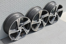 Laden Sie das Bild in den Galerie-Viewer, 1x Alufelge 17 Zoll 7.0&quot; 5x114.3 50ET TV017070D Honda Civic X IX Et Rim Wheel