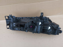 Laden Sie das Bild in den Galerie-Viewer, Frontscheinwerfer Skoda Enyaq 5LB941015 5LB9410155LB941015 LED Links Headlight
