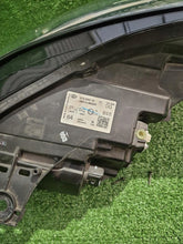 Laden Sie das Bild in den Galerie-Viewer, Frontscheinwerfer Mitsubishi Asx 260108850R LED Rechts Scheinwerfer Headlight SCH8402834346xp