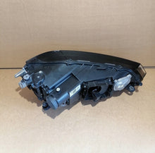 Laden Sie das Bild in den Galerie-Viewer, Frontscheinwerfer VW Sportsvan 517941081 90141142 LED Links Headlight