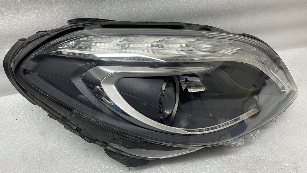 Frontscheinwerfer Mercedes-Benz W246 A2468200861 Xenon Rechts Headlight