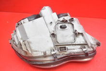 Laden Sie das Bild in den Galerie-Viewer, Frontscheinwerfer Mercedes-Benz W203 A2038203761 Xenon Links Headlight SCH4088566282ux