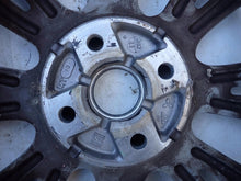 Laden Sie das Bild in den Galerie-Viewer, 1x Alufelge 15 Zoll 5.0&quot; 46ET Mitsubishi Space Star Rim Wheel