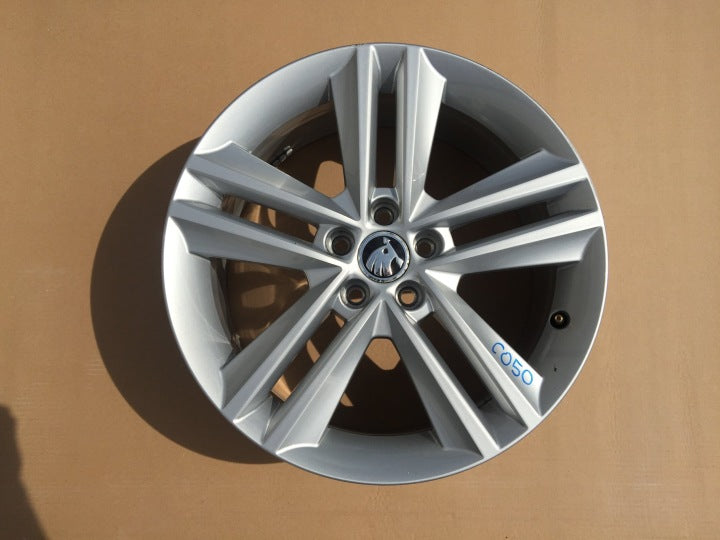 1x Alufelge 17 Zoll 7.0" 5x100 46ET 5JA601025E Skoda Rapid Rim Wheel FEL1931644204cj