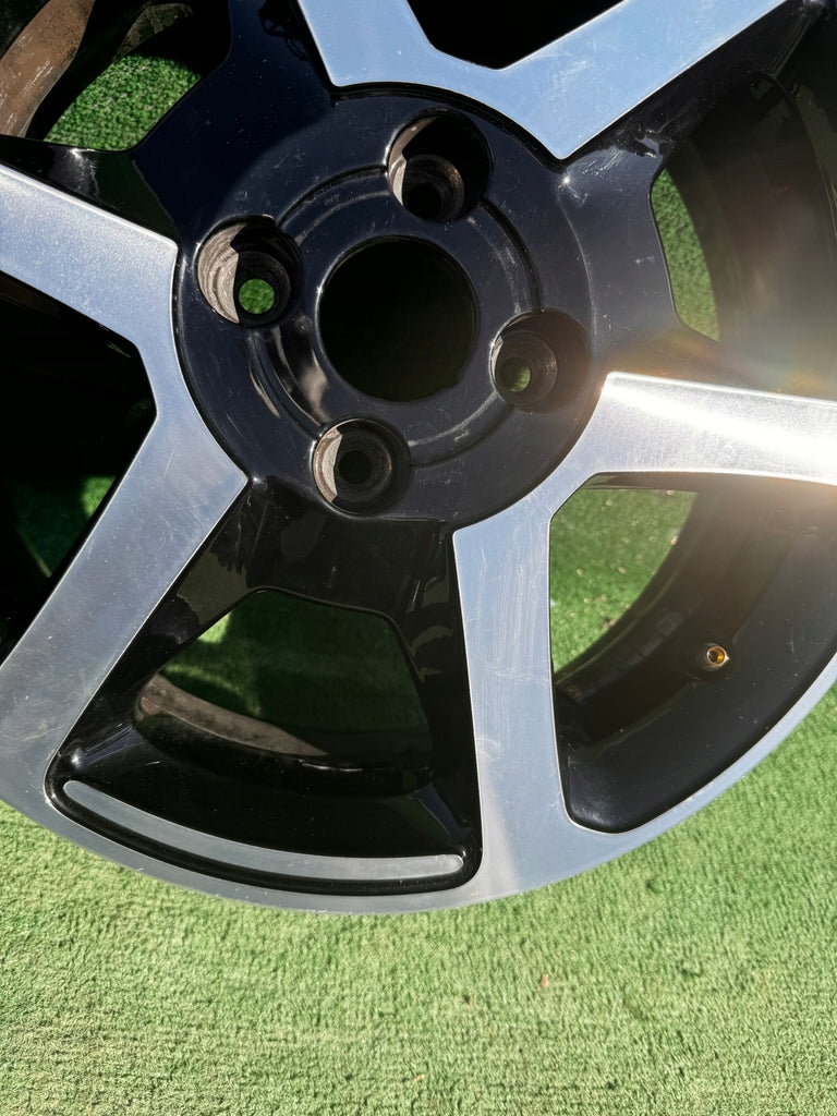 1x Alufelge 15 Zoll 5.0" 4x100 38ET 403005504R Renault Twingo Iii Rim Wheel