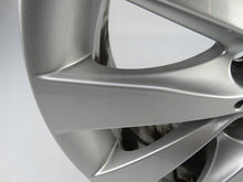 Laden Sie das Bild in den Galerie-Viewer, 1x Alufelge 17 Zoll 7.5" 5x120 37ET Glanz Silber 6796240 BMW 3 F30 F31 Rim Wheel FEL4367695537eq