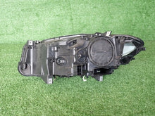 Laden Sie das Bild in den Galerie-Viewer, Frontscheinwerfer BMW 5 F11 F10 7203246-17 1EL01013122 A8720324617 Xenon Rechts SCH1448141272rv