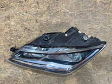 Laden Sie das Bild in den Galerie-Viewer, Frontscheinwerfer Seat Leon 5F1941015B Links Scheinwerfer Headlight