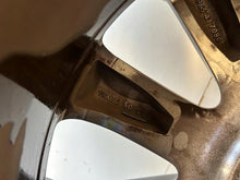 Laden Sie das Bild in den Galerie-Viewer, 1x Alufelge 18 Zoll 7.0&quot; 5x114.3 9965417080 Mazda Cx3 Cx-3 Rim Wheel